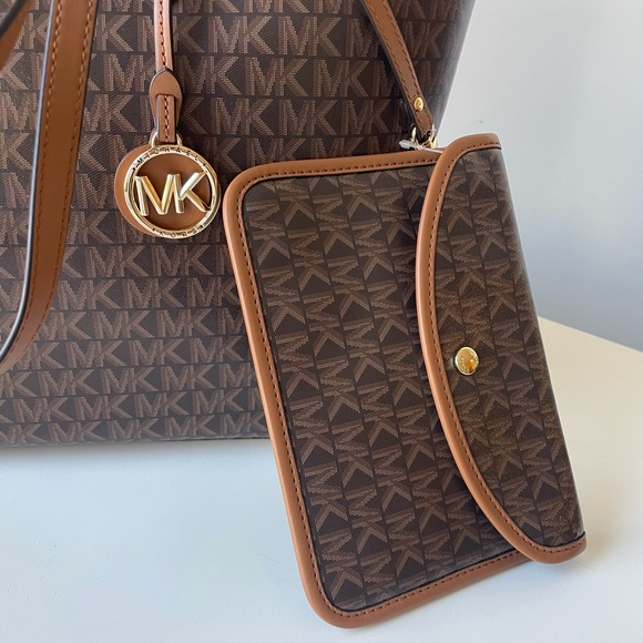 NWT MICHAEL Michael Kors Eliza Large East West Open Snap Tote in Brown Acorn - Picture 8 of 15